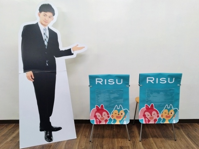 RISU-Japan株式会社様 椅子カバー